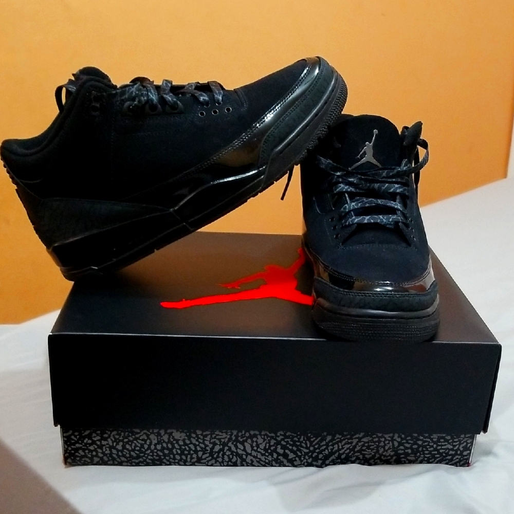 Jordan 3 Black Cat